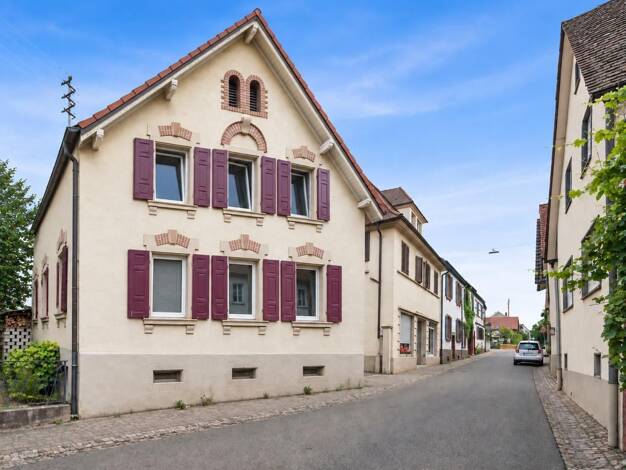 Mehrfamilienhaus zum Kauf 890.000 € 13 Zimmer 322 m² 890 m² Grundstück Bischoffingen Vogtsburg im Kaiserstuhl 79235