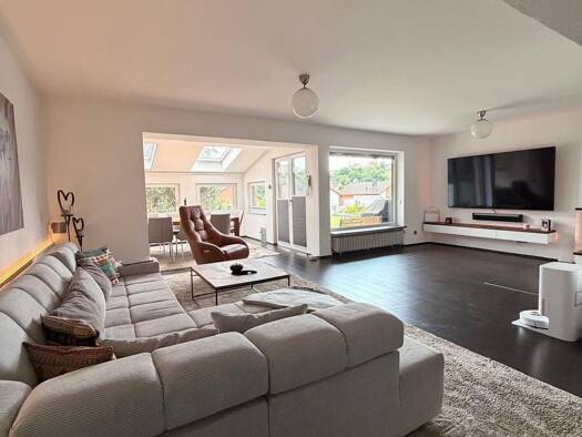 Einfamilienhaus zur Miete 2.800 € 5 Zimmer 180 m² 430 m² Grundstück frei ab sofort Burgthann Burgthann 90559
