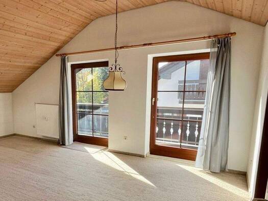 Wohnung zum Kauf 235.000 € 2 Zimmer 51,5 m² 3. Geschoss frei ab sofort Gaißacher Straße 23 Bad Tölz 83646
