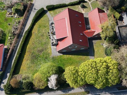 Mehrfamilienhaus zum Kauf 950.000 € 12 Zimmer 613 m² 4.351 m² Grundstück Klein Scharrel Edewecht 26188