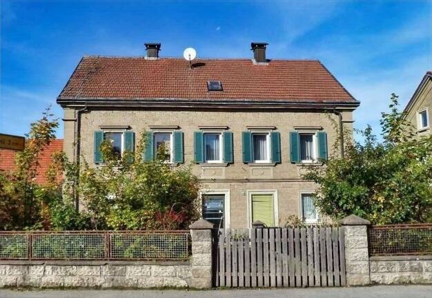 Einfamilienhaus zum Kauf 299.000 € 9 Zimmer 275 m² 1.161 m² Grundstück Sand 97522