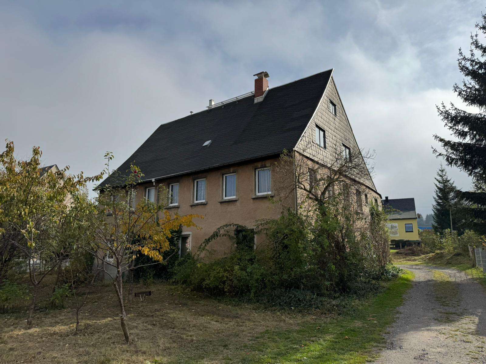 Einfamilienhaus zum Kauf 163.000 € 11 Zimmer 250 m²<br/>Wohnfläche 2.857 m²<br/>Grundstück Crottendorf Crottendorf 09474