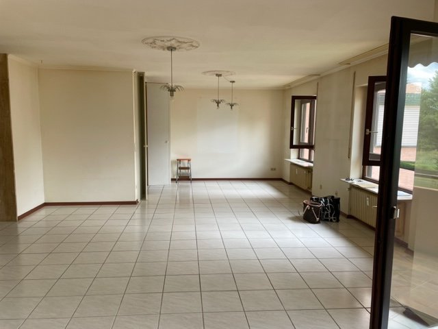 Wohnung zum Kauf 305.000 € 4 Zimmer 126,5 m²<br/>Wohnfläche 2.<br/>Geschoss ab sofort<br/>Verfügbarkeit Zur Friedrichfeste Rastatt 76437