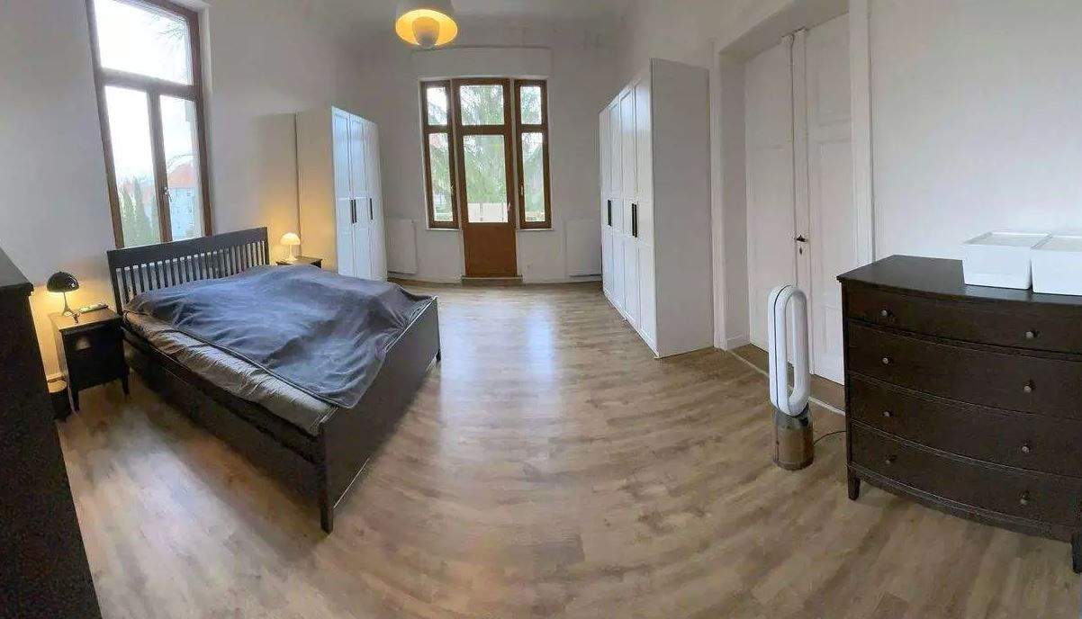 Immobilie in Pößneck - *** stilvoll WOHNEN - VILLA Freysoldt // Bestlage, Balkon, Garten, Stellplätze, Einbauküche, Abstellräume, Teehaus nV *** - Bild 3