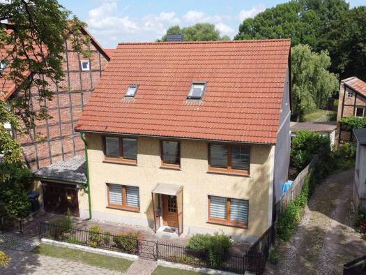 Einfamilienhaus zum Kauf 179.000 € 11 Zimmer 195 m² 642 m² Grundstück frei ab sofort Osterwieck 38835