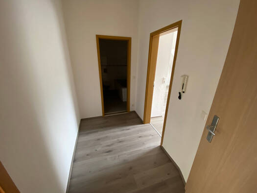 Wohnung zur Miete 310 € 3 Zimmer 75 m² 3. Geschoss Ernst-Thälmann-Straße 49 Mylau Reichenbach 08499