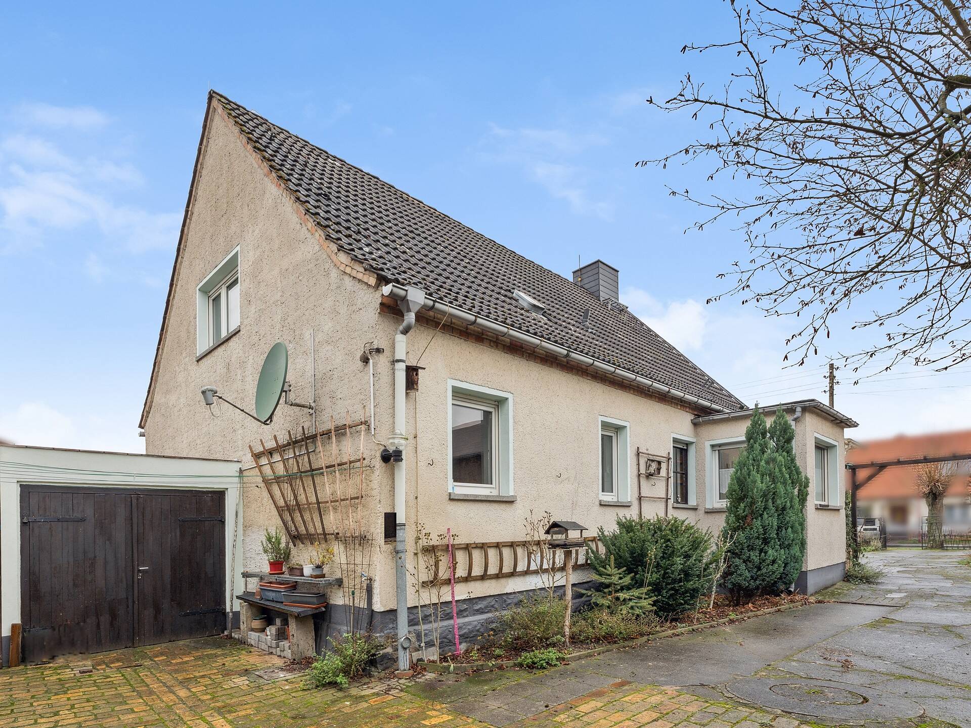 Einfamilienhaus zum Kauf 119.000 € 5 Zimmer 120 m²<br/>Wohnfläche 447 m²<br/>Grundstück Hundeluft Coswig 06868