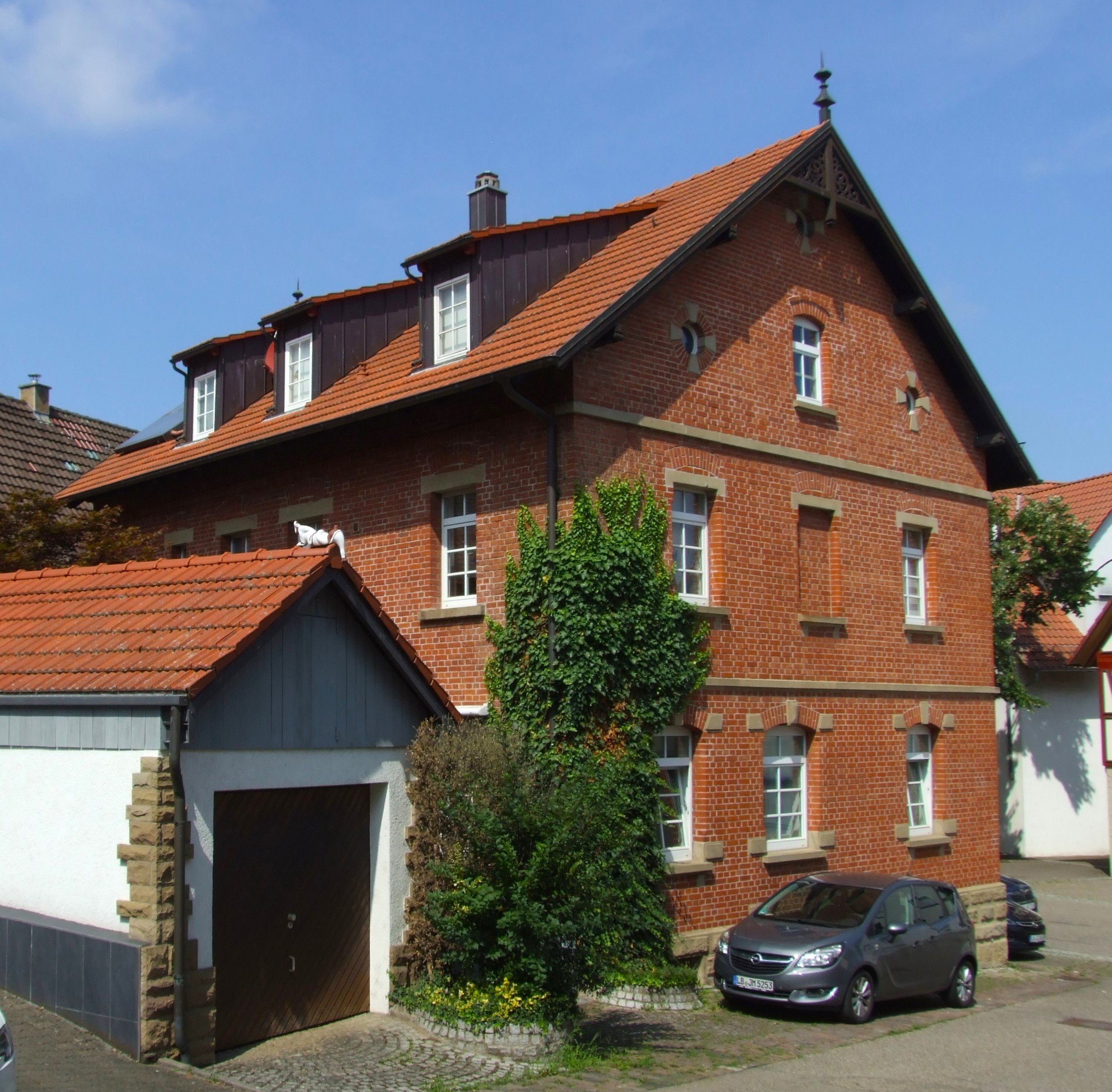 Mehrfamilienhaus zum Kauf provisionsfrei 819.000 € 8 Zimmer 272 m²<br/>Wohnfläche 346 m²<br/>Grundstück Ottmarsheim Besigheim 74354