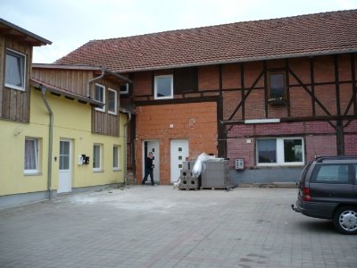 Wohnung zur Miete 723 € 3 Zimmer 99 m²<br/>Wohnfläche 1.<br/>Geschoss An der Kirche 76a Osthausen Osthausen-Wülfershausen 99310