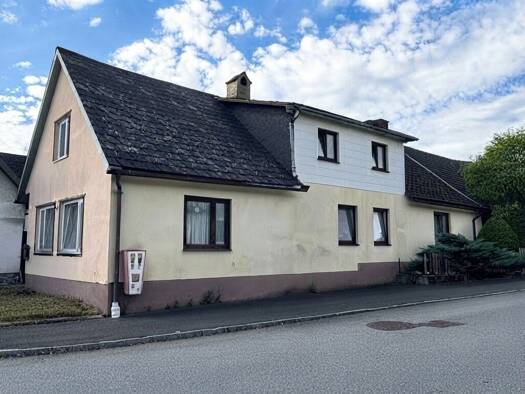Haus zum Kauf 49.000 € 819 m² Grundstück Eggern 3861