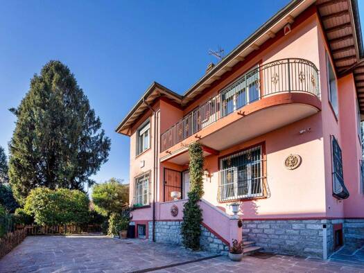 Einfamilienhaus zum Kauf 700.000 € 4 Zimmer 190 m² frei ab sofort Via Lussemb Verbania 28921