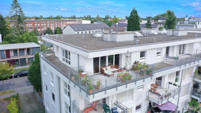 Penthouse zum Kauf 785.000 € 4 Zimmer 126 m²<br/>Wohnfläche Fechenheim Frankfurt am Main 60386