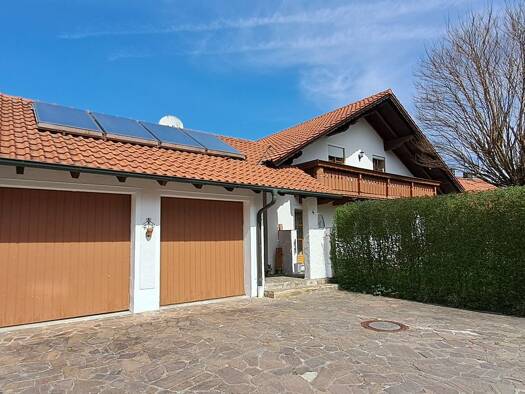 Einfamilienhaus zum Kauf 765.000 € 7 Zimmer 285 m² 750 m² Grundstück frei ab sofort Oberornau Obertaufkirchen 84419