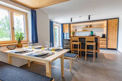 Wohnung zur Miete 2.995 € 3 Zimmer 100 m² EG frei ab sofort Chieming Chieming 83339
