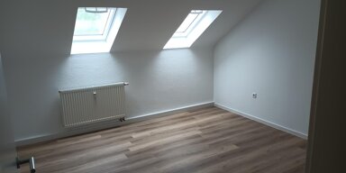 Wohnung zur Miete 460 € 2 Zimmer 55 m² 3. Geschoss frei ab 01.10.2024 Breslaustraße 7 Weikersheim Weikersheim 97990