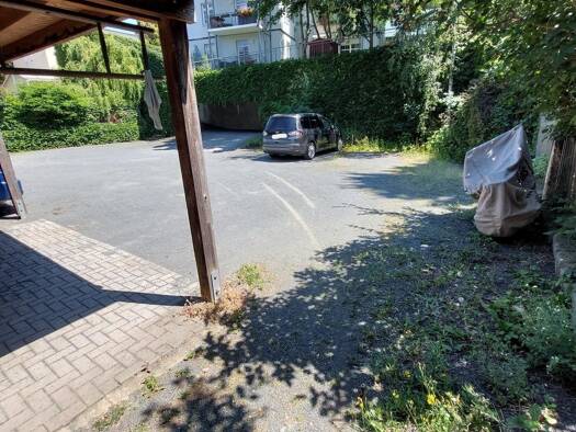 Außenstellplatz zur Miete provisionsfrei 70 € Zwickauer Straße 117 Südvorstadt-West Dresden 01159