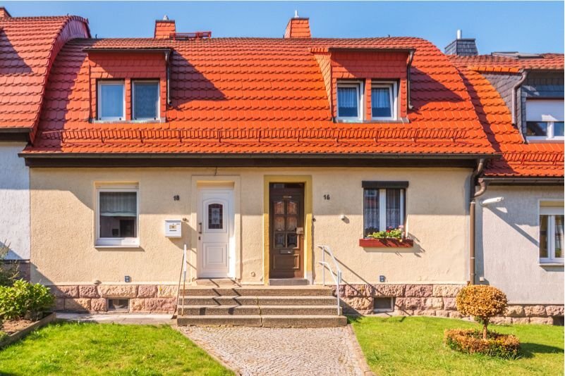 Reihenmittelhaus zum Kauf 185.000 € 2 Zimmer 87 m²<br/>Wohnfläche 232 m²<br/>Grundstück Krumme Zeile 18 Gablenz 241 Chemnitz 09127