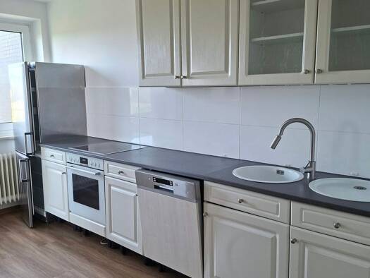 Wohnung zur Miete 1.050 € 3 Zimmer 77 m² 10. Geschoss Schillerstraße 11 Bischofsheim Maintal 63477