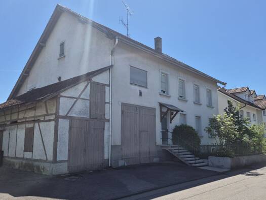 Mehrfamilienhaus zum Kauf 490.000 € 13 Zimmer 245 m² 1.125 m² Grundstück Altenburg Jestetten 79798
