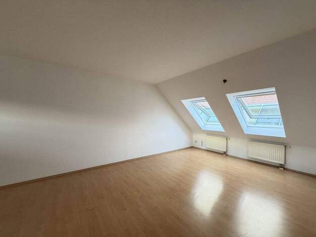 Wohnung zum Kauf 105.000 € 2 Zimmer 55,8 m² 3. Geschoss frei ab sofort Taucha 04425