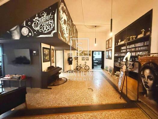 Büro zur Miete 900 € 2 Zimmer Centar, Rijeka Susak