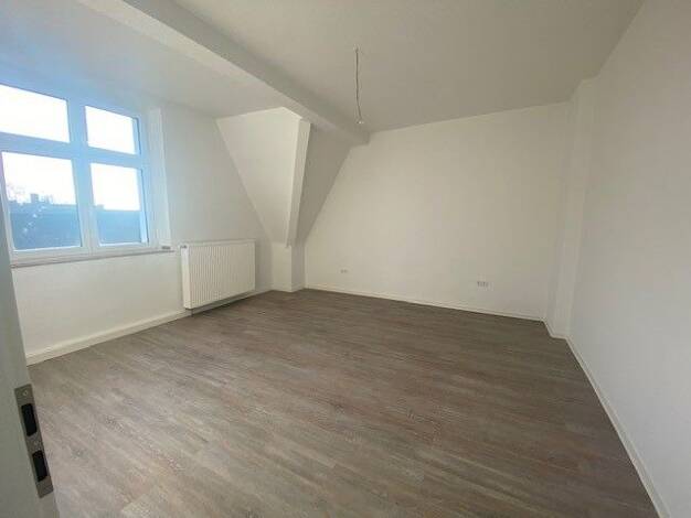 Wohnung zur Miete 903 € 3 Zimmer 95 m² 3. Geschoss frei ab 24.10.2026 Altenessener Str. 50 Nordviertel Essen 45141