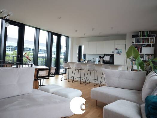 Penthouse zur Miete 2.500 € 2 Zimmer 111,9 m² 5. Geschoss frei ab sofort Stuttgart 70174