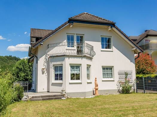 Einfamilienhaus zum Kauf 449.000 € 7 Zimmer 182 m² 715 m² Grundstück Bullay 56859