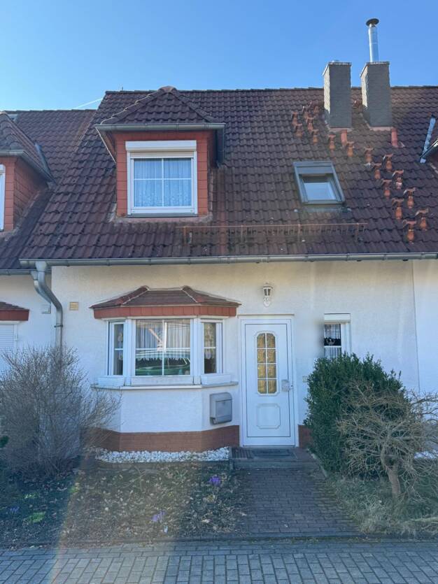 Reihenmittelhaus zum Kauf 195.000 € 3 Zimmer 100 m² 213 m² Grundstück Geißen Saara 07589