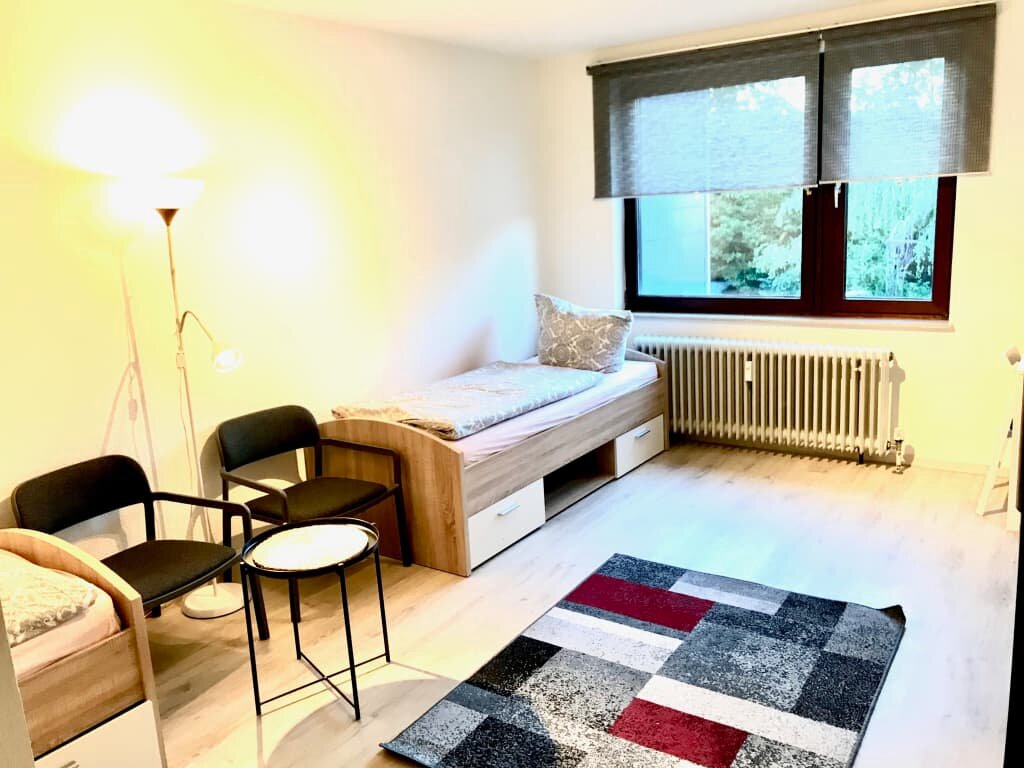 Wohnung zur Miete Wohnen auf Zeit 1.812 € 1 Zimmer 25 m²<br/>Wohnfläche ab sofort<br/>Verfügbarkeit Werstener Dorfstraße Wersten Düsseldorf 40591