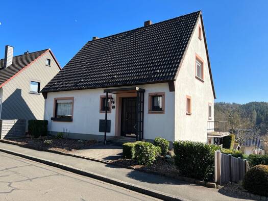Einfamilienhaus zum Kauf 199.000 € 6 Zimmer 124 m² 463 m² Grundstück Daun Daun 54550
