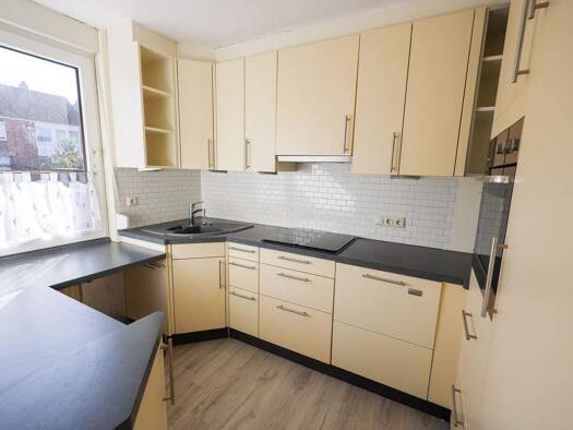 Reihenmittelhaus zum Kauf 230.000 € 3,5 Zimmer 100 m² 150 m² Grundstück St. Jürgen Lübeck 23562