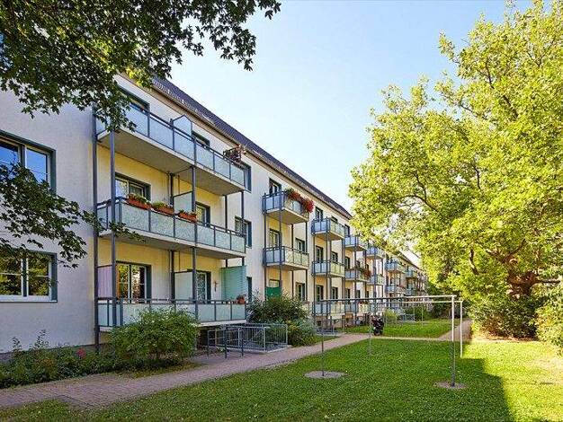 Wohnung zur Miete 420 € 2 Zimmer 48,7 m² frei ab 03.01.2026 Trothaer Str. 85 Trotha Halle (Saale) 06118