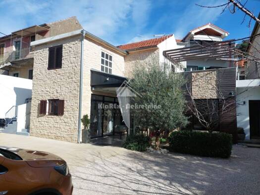 Haus zum Kauf 549.000 € 6 Zimmer 178 m² Grad, Šibenik Šibenik 22000