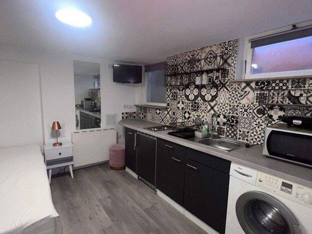 Studio zur Miete 480 € 1 Zimmer 10 m² 1. Geschoss Grosse Falterstrasse , 58 Degerloch Stuttgart 70597