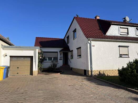 Doppelhaushälfte zum Kauf 266.000 € 4,5 Zimmer 148,5 m² 803 m² Grundstück Sömmerda 99610