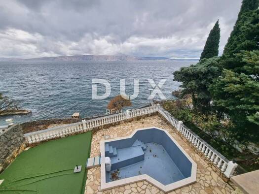 Haus zum Kauf 1.250.000 € 9 Zimmer 220 m² Novi Vinodolski