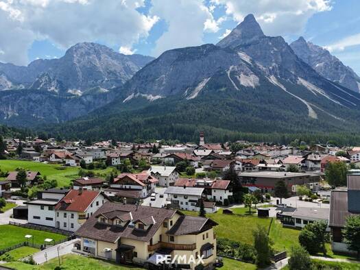 Hotel zum Kauf 17 Zimmer 33 Betten 1.050 m² Grundstück Ehrwald 6632