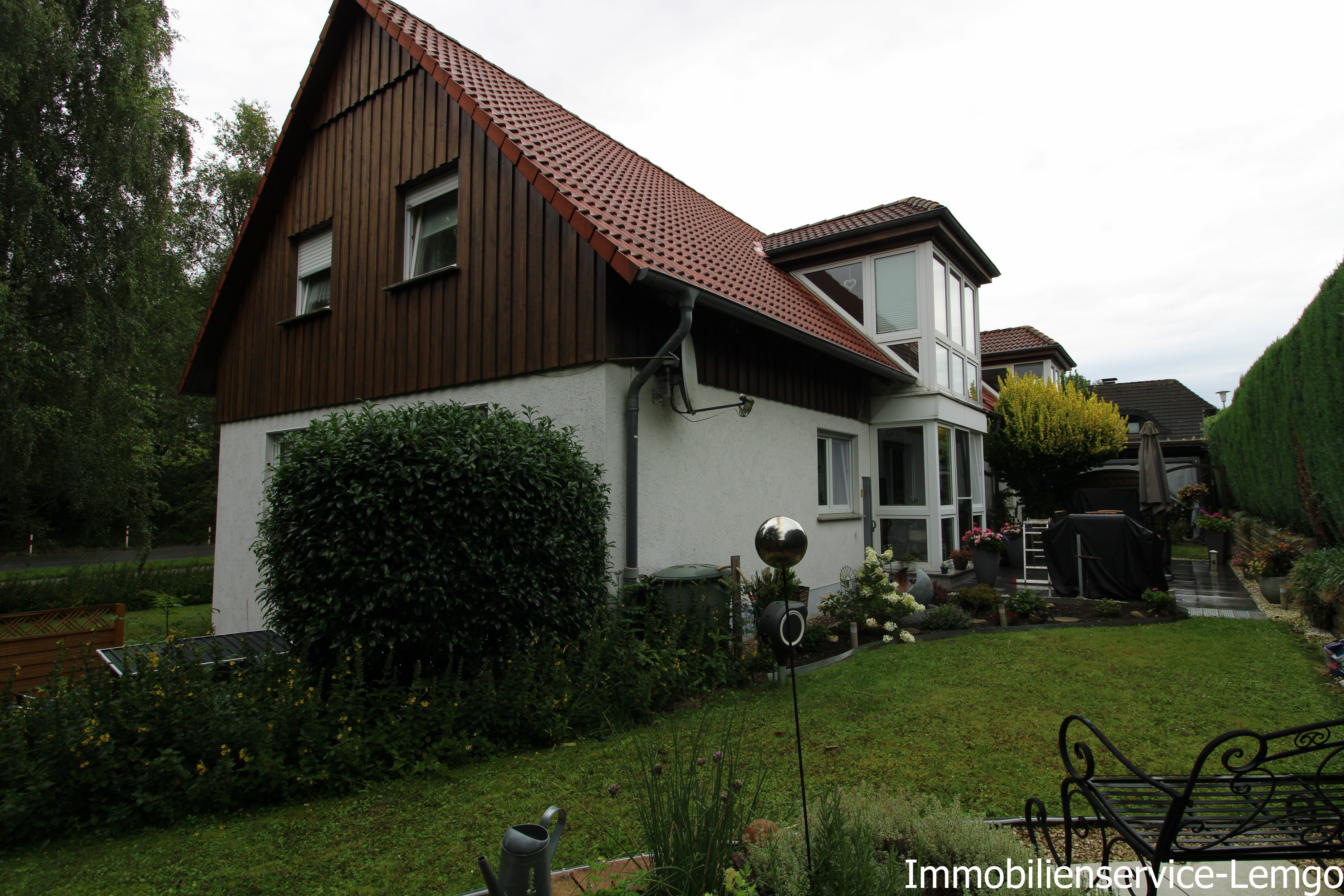 Haus zum Kauf 449.000 € 20 Zimmer 376 m²<br/>Wohnfläche 918 m²<br/>Grundstück ab sofort<br/>Verfügbarkeit Hohenhausen Kalletal 32689