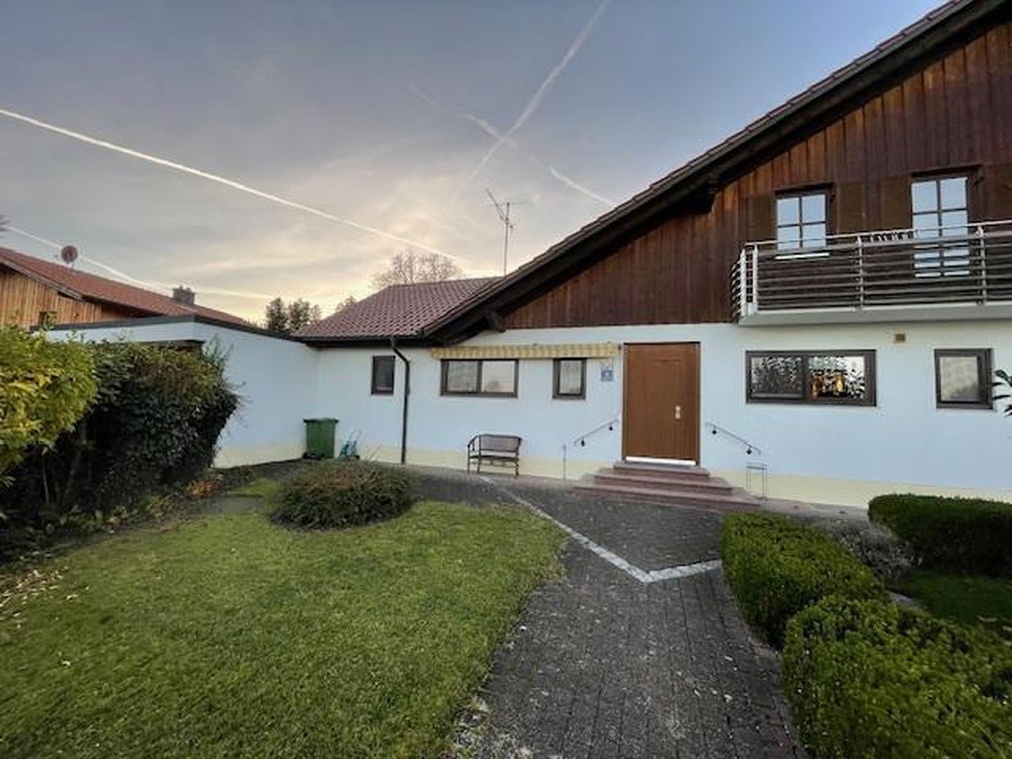 Doppelhaushälfte zum Kauf provisionsfrei 1.150.000 € 4 Zimmer 180 m²<br/>Wohnfläche 934 m²<br/>Grundstück Lochhofen Sauerlach 82054