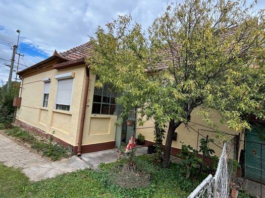 Einfamilienhaus zum Kauf 51.400 € 3,5 Zimmer 100 m² 1.351 m² Grundstück frei ab sofort utca Becsehely 8866