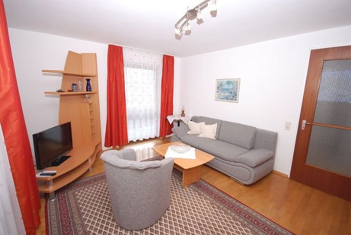 Wohnung zur Miete Wohnen auf Zeit 1.300 € 2 Zimmer 64 m²<br/>Wohnfläche 01.10.2024<br/>Verfügbarkeit Zenostraße 5 Bad Reichenhall Bad Reichenhall 83435