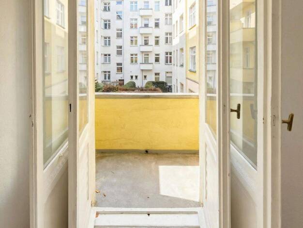 Studio zum Kauf provisionsfrei 220.000 € 1 Zimmer 32,8 m² 1. Geschoss frei ab sofort Danziger Str. 135 Prenzlauer Berg Berlin 10407