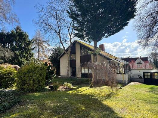 Einfamilienhaus zum Kauf 340.000 € 7 Zimmer 202 m² 2.090 m² Grundstück Hohenstein-Ernstthal 09337