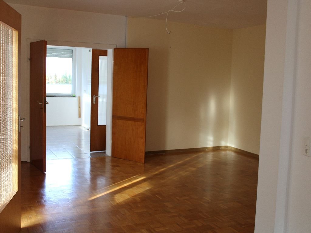 Maisonette zur Miete 950 € 4 Zimmer 165 m²<br/>Wohnfläche 1.<br/>Geschoss 01.02.2025<br/>Verfügbarkeit Gartenstadt / Harleshausen Kassel - Harleshausen 34128