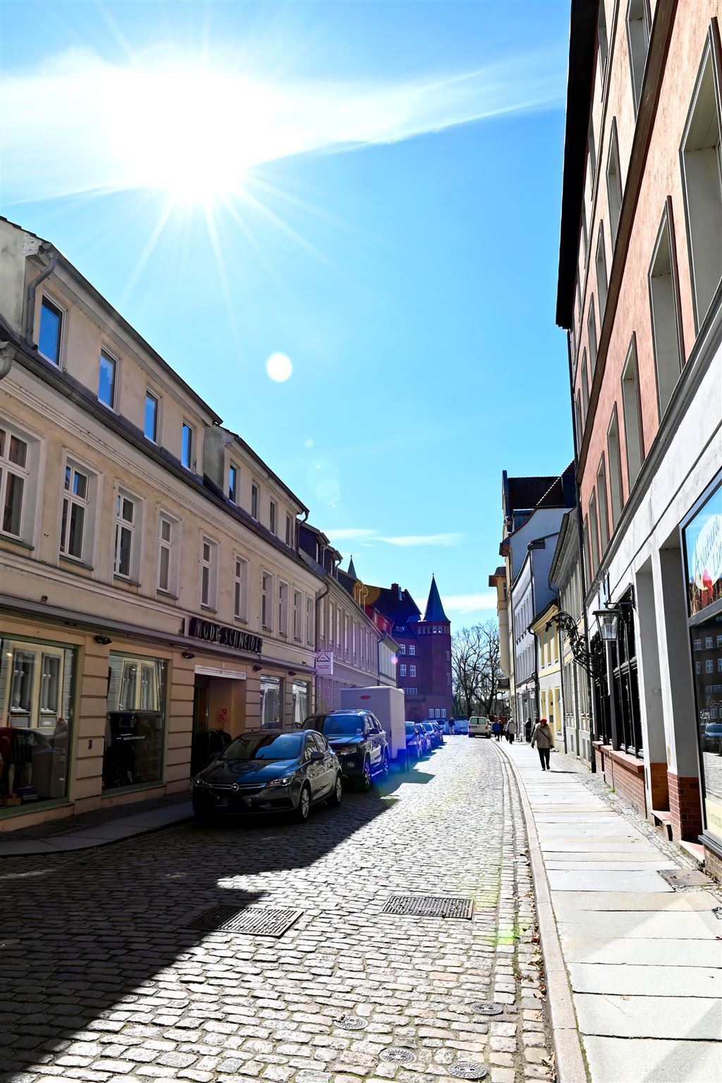 Wohn- und Geschäftshaus zum Kauf als Kapitalanlage geeignet 1.490.000 € 20 Zimmer 913 m²<br/>Fläche 647 m²<br/>Grundstück Altstadt Stralsund 18439