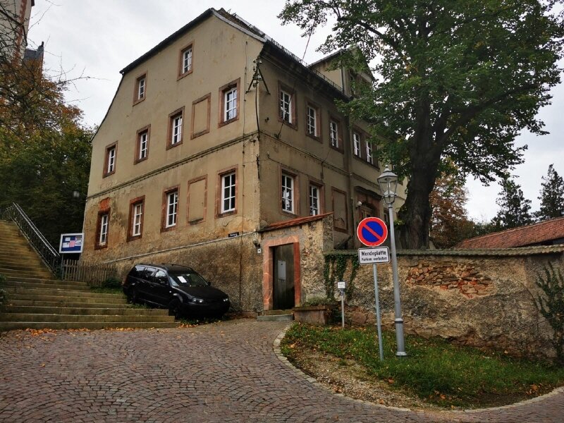 Mehrfamilienhaus zum Kauf 80.000 € 8 Zimmer 238,9 m²<br/>Wohnfläche 2.379 m²<br/>Grundstück Penig Penig 09322