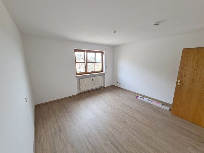 Wohnung zur Miete 340 € 1 Zimmer 31,3 m²<br/>Wohnfläche 01.04.2025<br/>Verfügbarkeit Pilgramsberg Rattiszell 94372