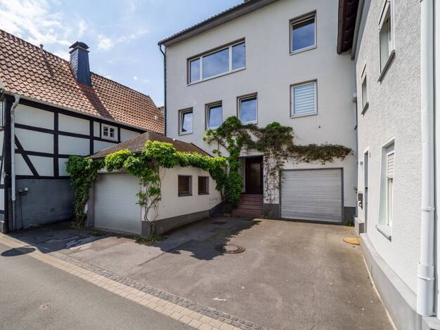 Mehrfamilienhaus zum Kauf 209.000 € 8 Zimmer 207 m² 220 m² Grundstück Arnsberg 59821
