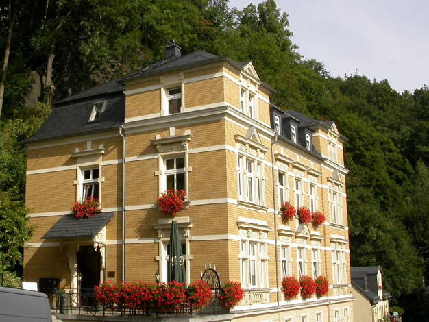 Wohnung zur Miete 528 € 3 Zimmer 98 m² 3. Geschoss Bahnhofstrasse 03 Schwarzenberg Schwarzenberg/Erzg. 08340